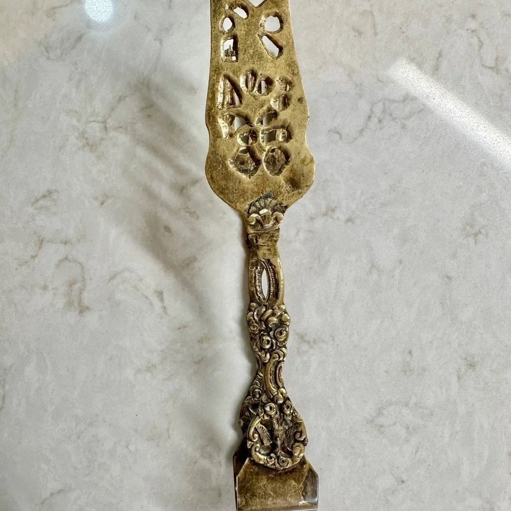 ELEGANT, BRASS SERVING TONGS, MARKED, BORDINI ITALY.